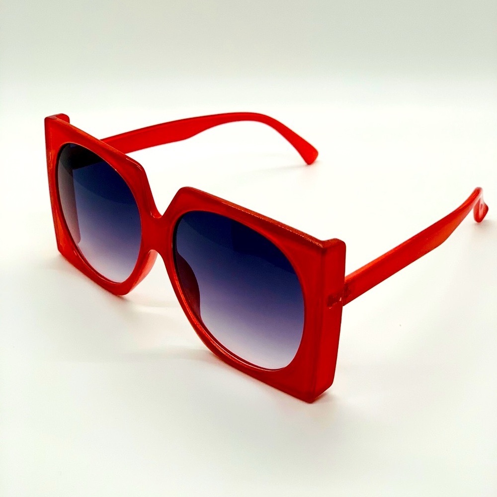 Oversized sunglasses